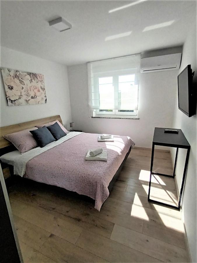 Apartman Dori Пула Экстерьер фото